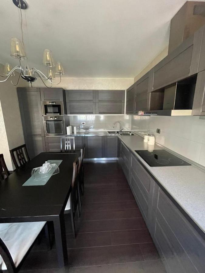 Luxury Apartment City Centre Tirana Zewnętrze zdjęcie